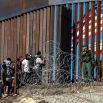 López Obrador niega que habrá más migrantes deportados a México por restricciones en EEUU